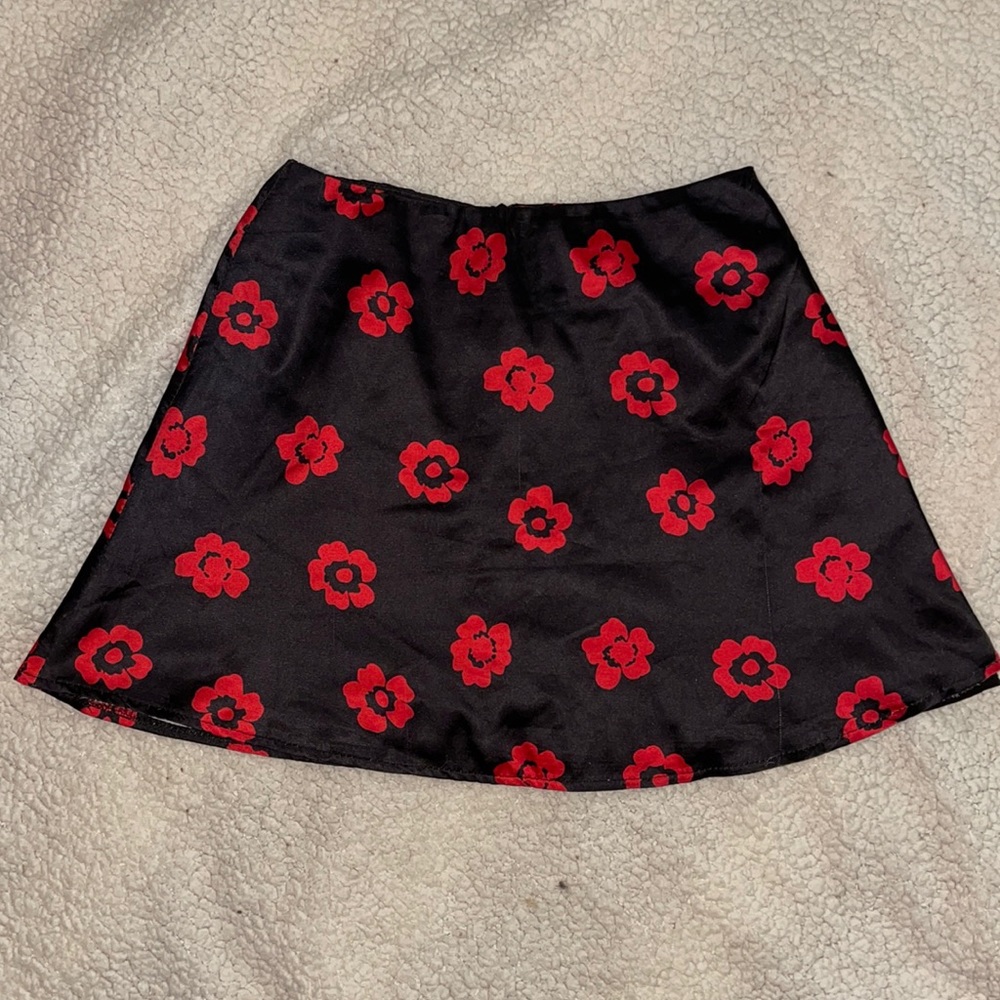 Princess Polly flower skirt